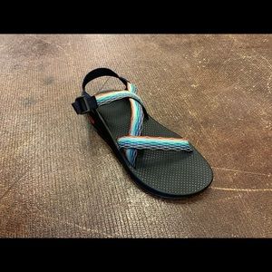 NEVER WORN! Chaco Z1 Classics